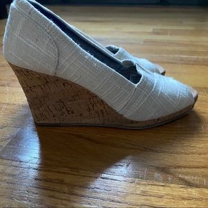 Toms White Wedges